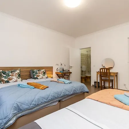 Guest house Porta Nova By R-tex